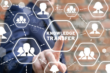 绿毛虫：幼年裂空